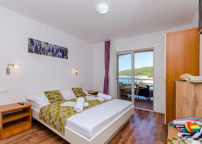 Juka Milna (Hvar)