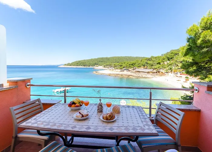 Juka Milna (Hvar)